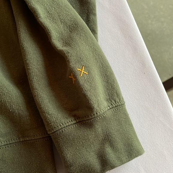 Green Men’s Hoodie - Picture 3 of 6